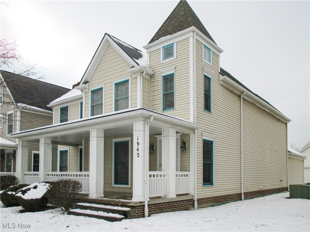 Photo of 1942 E 84th Street, Cleveland, OH 44106 (MLS # 5182077)