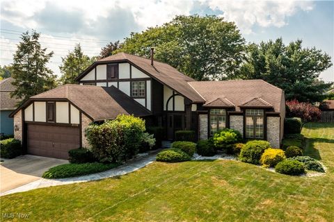 28152 Sherwood Drive, Westlake, OH 44145 - #: 5160260