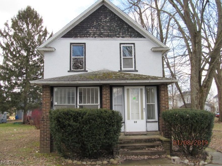 This is a Freddie Mac/Homesteps property being sold as is. Freddie Mac has a 20 day first look program for home owners to be able to purchase a property without competition from investors. Prequalification letter and/or proof of funds required with all offers.