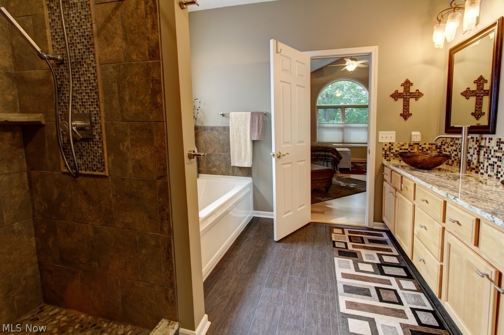 Village/St Ives Condo - Residential