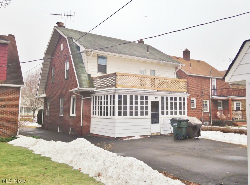 Utopia Beach 02 - Residential