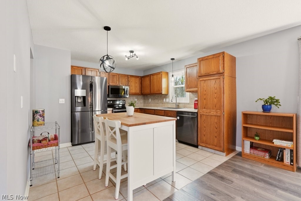 Meadowood Subdn Ph V - Residential