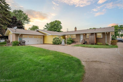 Photo for 1607 Cedar Point Road