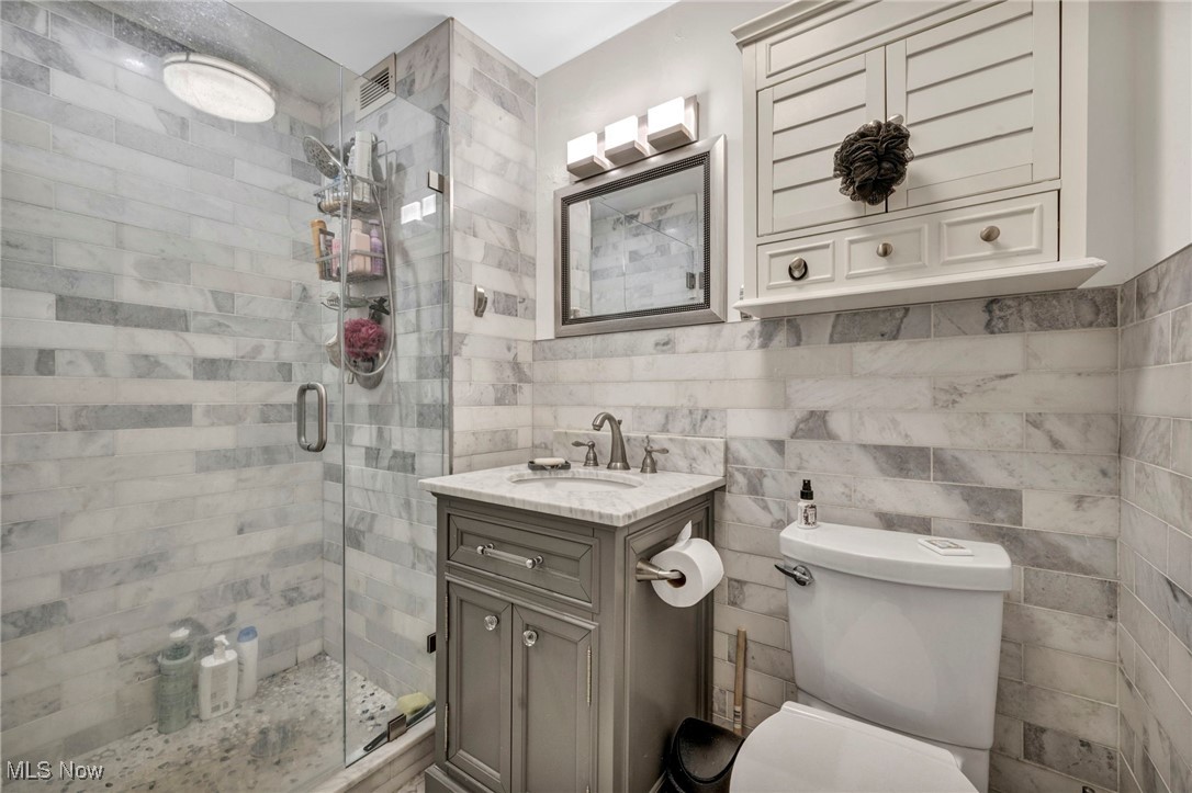 Marine Towers East Condo - Residential