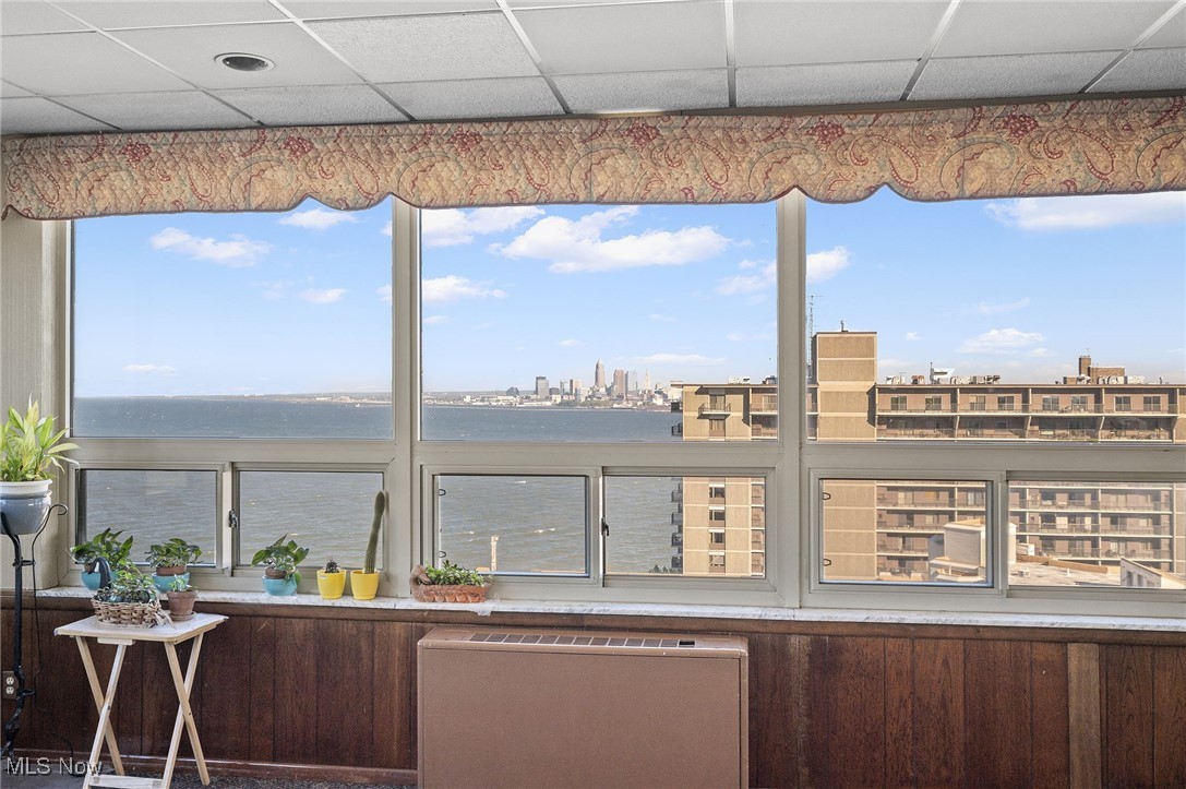 Marine Towers East Condo - Residential