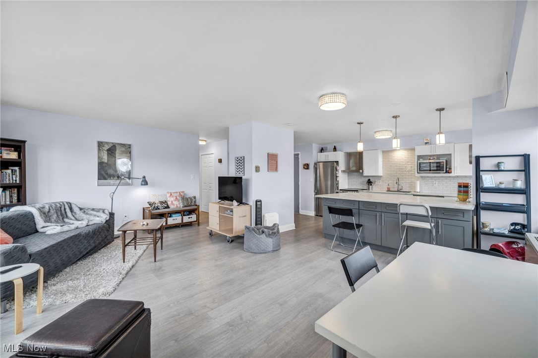 Marine Towers East Condo - Residential