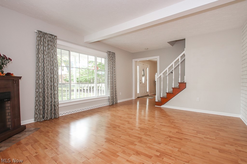 Mayfield 01 - Residential