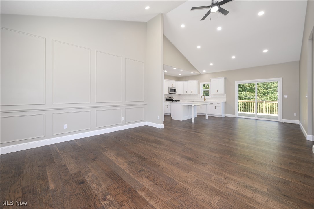 Munroe Falls, Ohio 44262, United States, 4 Bedrooms Bedrooms, ,3 BathroomsBathrooms,Residential,Active,212792