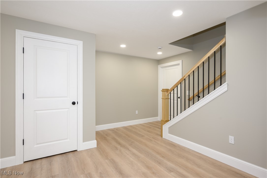 Munroe Falls, Ohio 44262, United States, 4 Bedrooms Bedrooms, ,3 BathroomsBathrooms,Residential,Active,212792