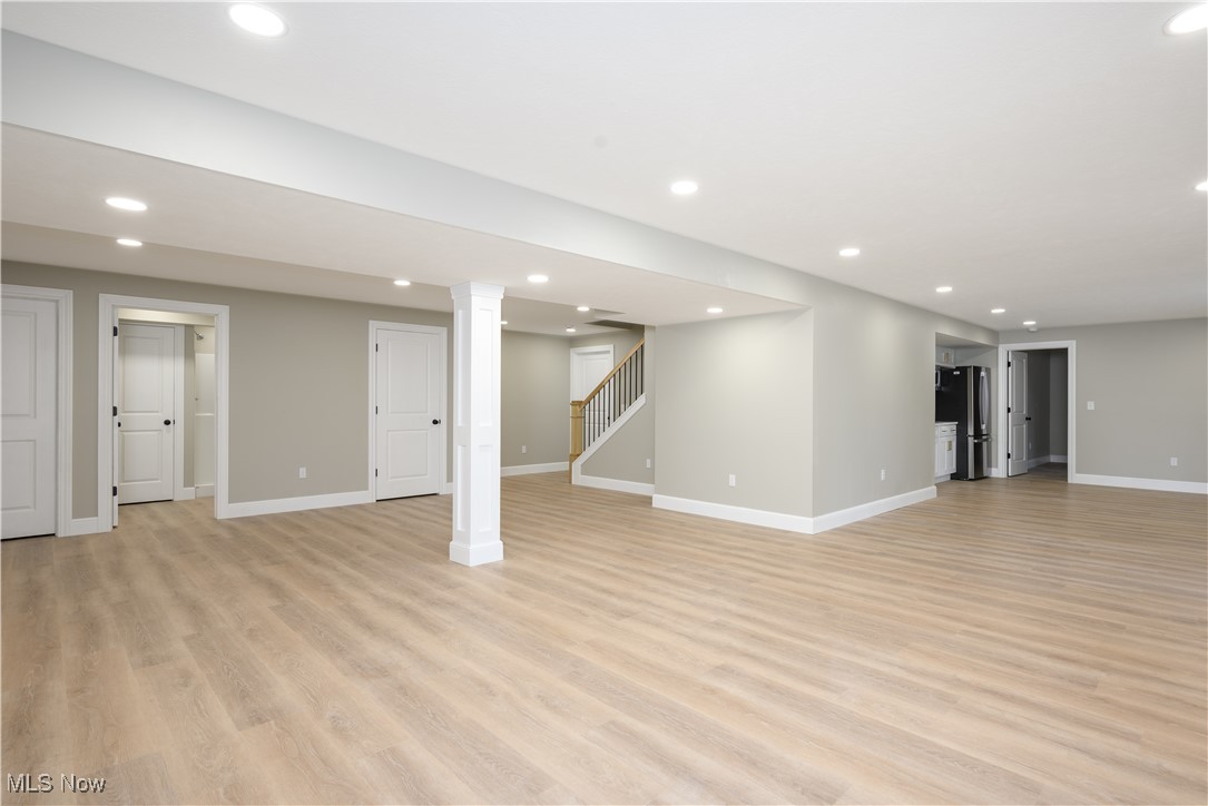 Munroe Falls, Ohio 44262, United States, 4 Bedrooms Bedrooms, ,3 BathroomsBathrooms,Residential,Active,212792