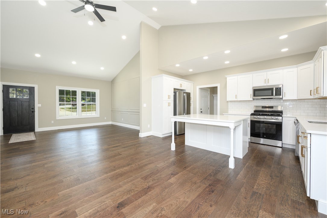 Munroe Falls, Ohio 44262, United States, 4 Bedrooms Bedrooms, ,3 BathroomsBathrooms,Residential,Active,212792