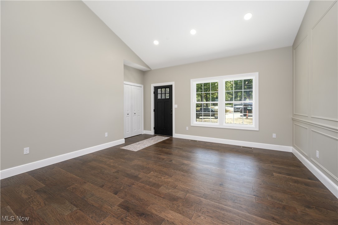 Munroe Falls, Ohio 44262, United States, 4 Bedrooms Bedrooms, ,3 BathroomsBathrooms,Residential,Active,212792