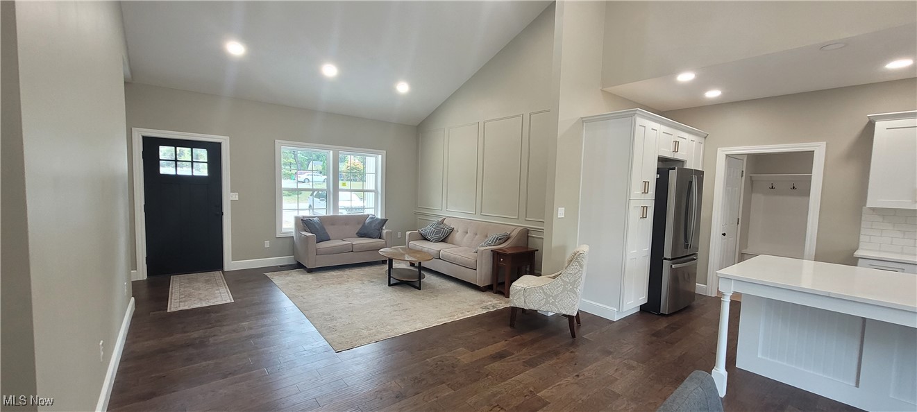 Munroe Falls, Ohio 44262, United States, 4 Bedrooms Bedrooms, ,3 BathroomsBathrooms,Residential,Active,212792