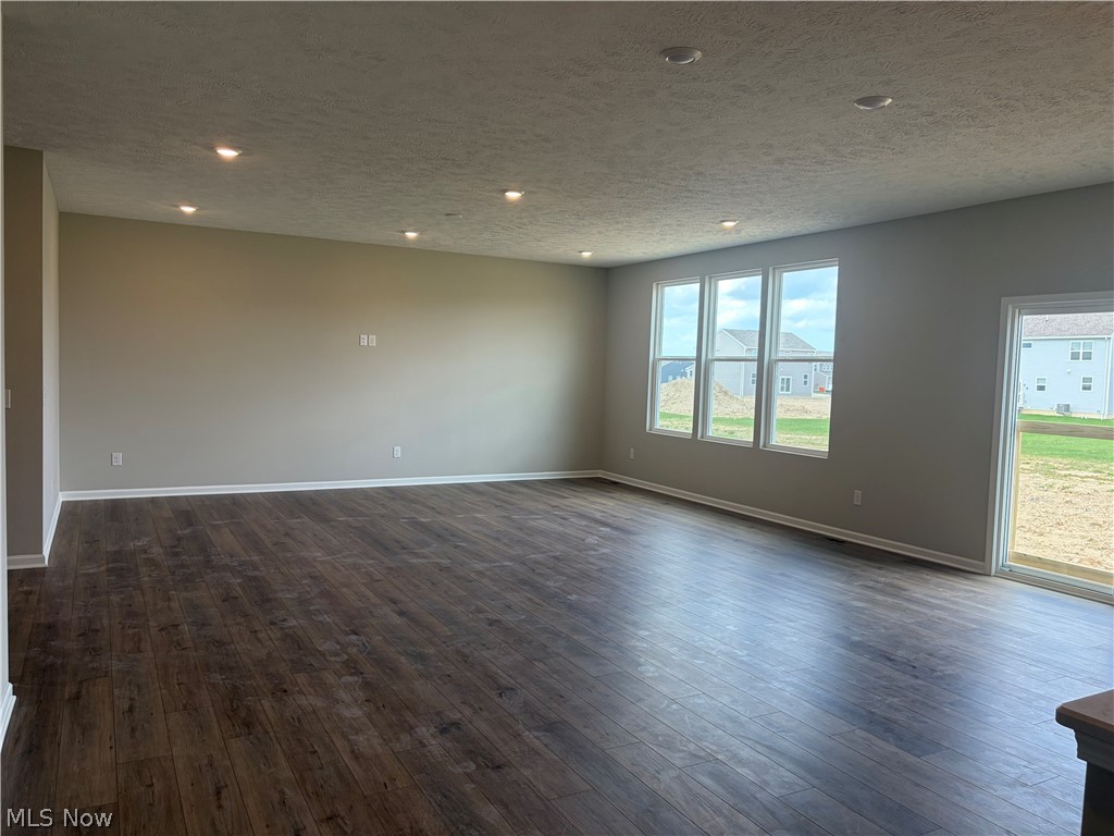 The Reserve at Emerald Woods - Residential