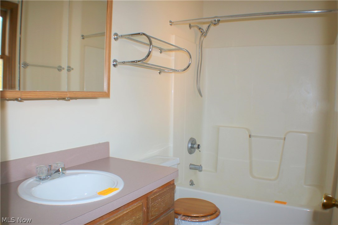 Globe Realty - Residential