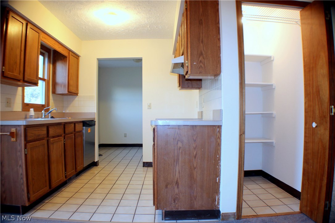 Globe Realty - Residential