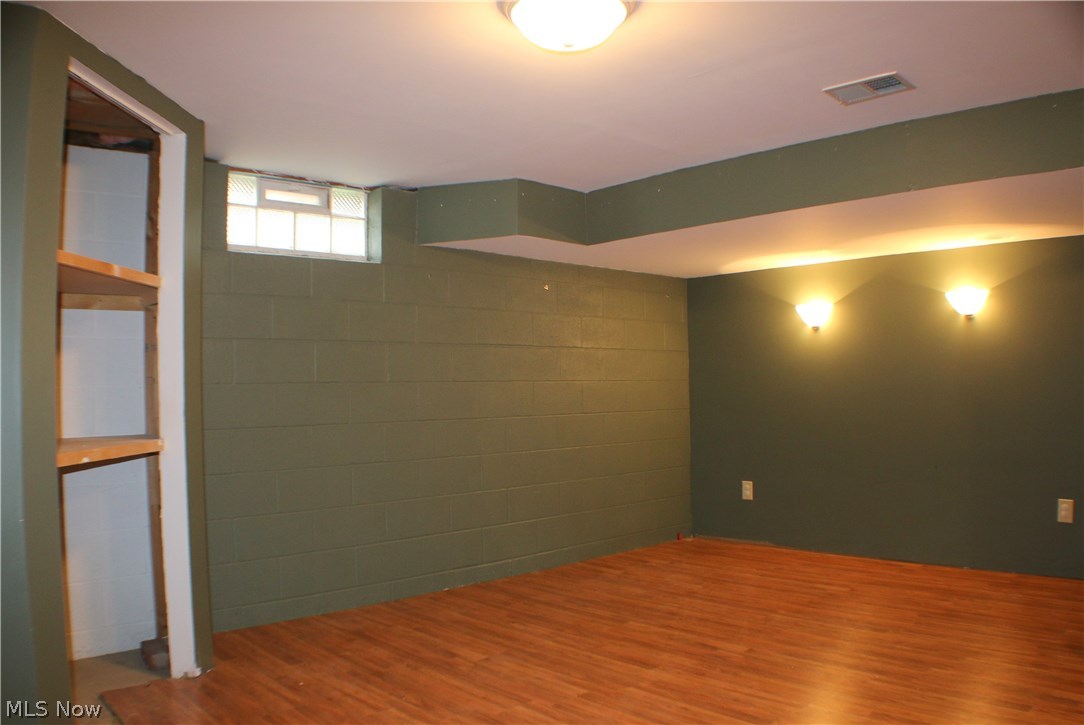 Globe Realty - Residential