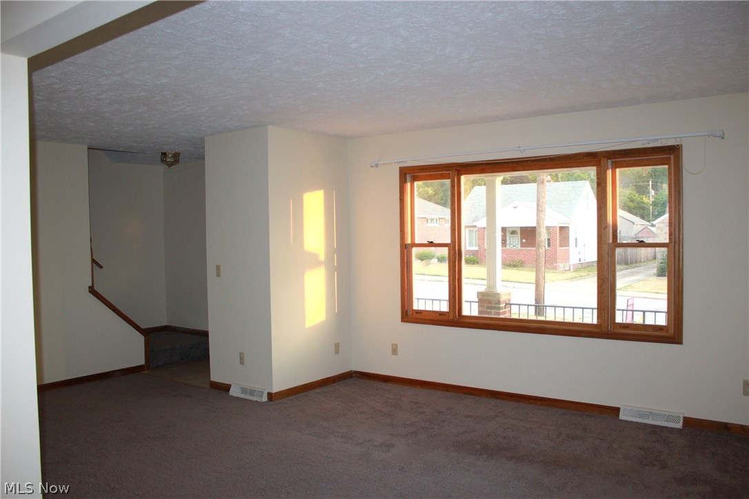 Globe Realty - Residential