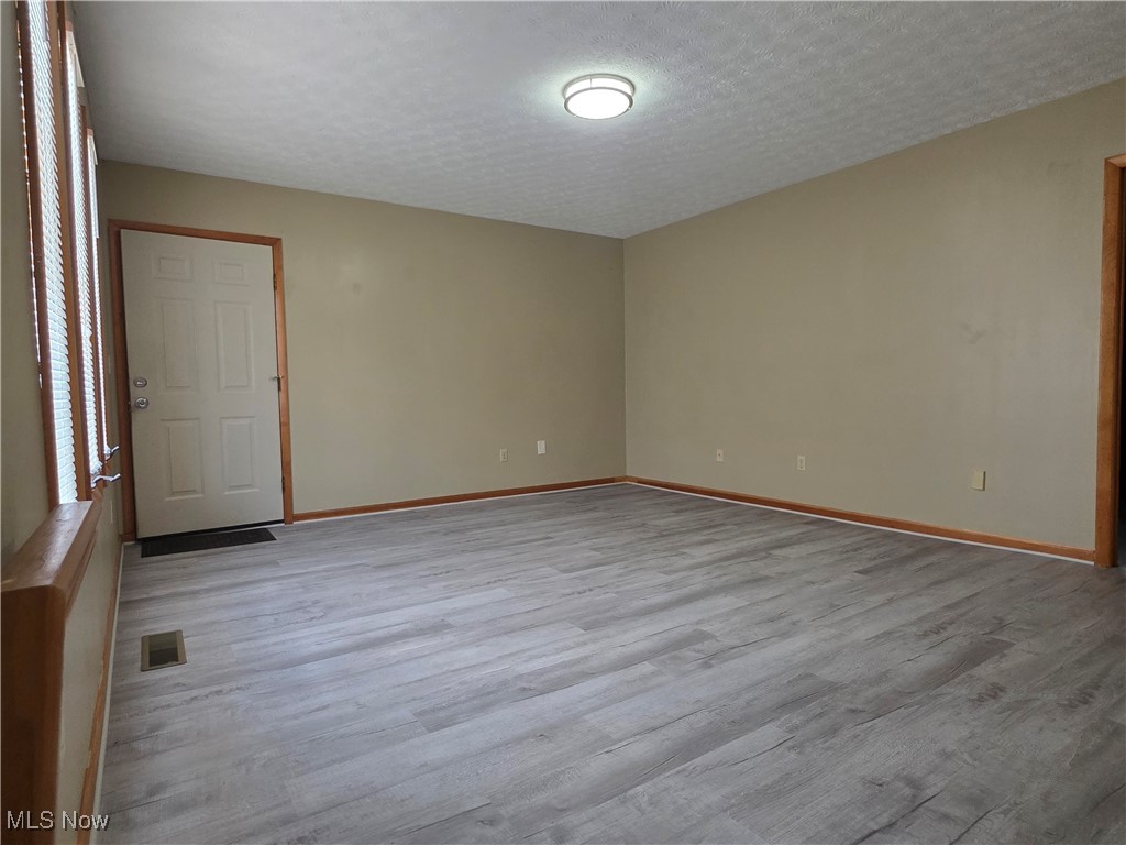 Selnik - Residential Lease