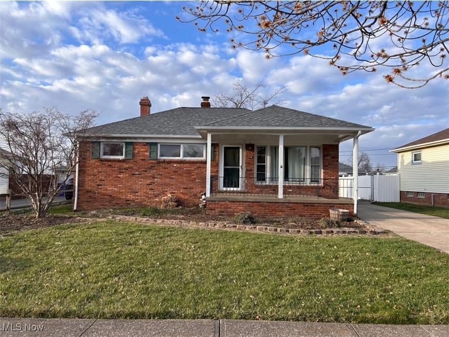 Welcome home to this beautifully updated 3-bedroom, 2-bath ranch in the heart of Brook Park! This charming home features a brand-new roof done in September 2024, new flooring throughout, fresh paint, and stylish new bedroom and bathroom doors. Enjoy peace of mind with a new furnace and Air conditioner, ensuring comfort year-round.
The spacious layout offers a cozy yet functional design, perfect for both relaxing and entertaining. Nestled in a prime location, you'll be close to shopping, dining, parks, and major highways for an easy commute.
Don't miss out on this move-in-ready gem! Schedule your showing today!