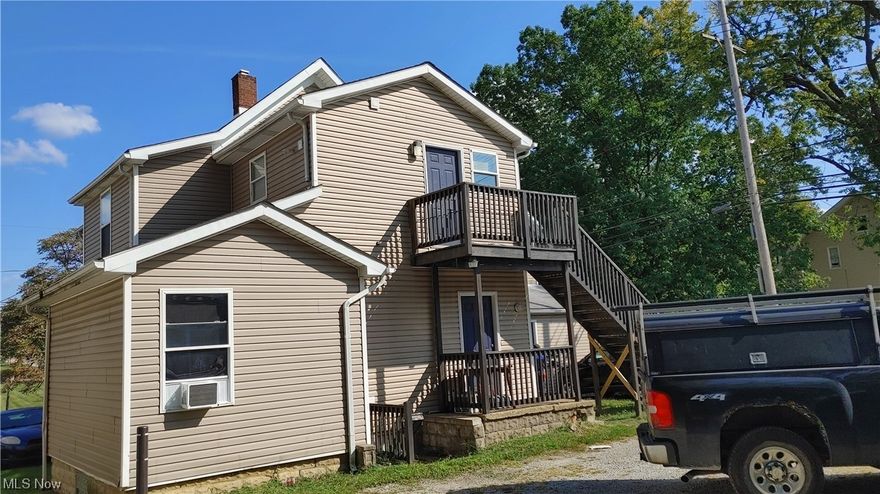 634 UP Sumner St Akron, OH 44311 is a 3 bedroom 1 bathroom rental home on the second floor of the duplex. This apartment runs the length of the duplex and has recently had some remodeling done. There is newer LVT flooring, paint, kitchen and bath have been updated and the siding, windows and lighting also updated. Off street parking is a plus. It is close to campus, restaurants, downtown Akron, shopping and anything else you may desire. This apartment is perfect for a few students that want to be roommates or great for a 1-4 person family with 3 bedrooms!. Utilities are not included and will be the tenants responsibility. This apartment comes with a refrigerator and stove and plenty of room to enjoy your time between classes or after work. Pictures shown may be of similar units. Please email lesalillibridge@gmail.com and mindylaughlin@kw.com for vetting questions and FREE application link.