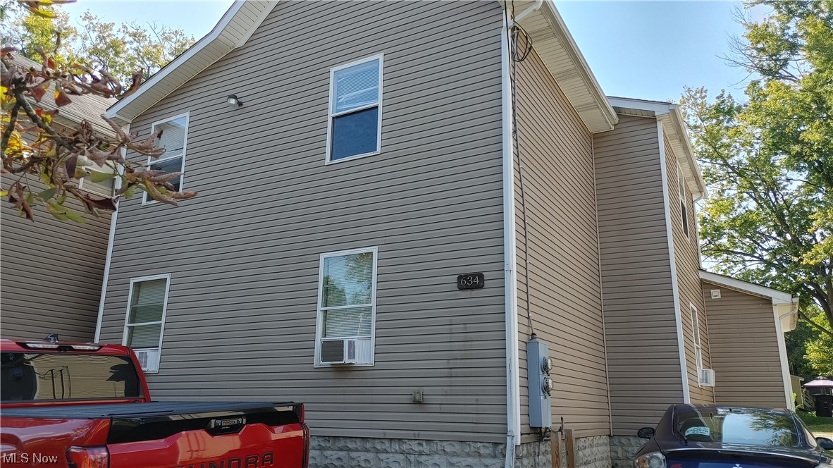 Voris - Residential Lease