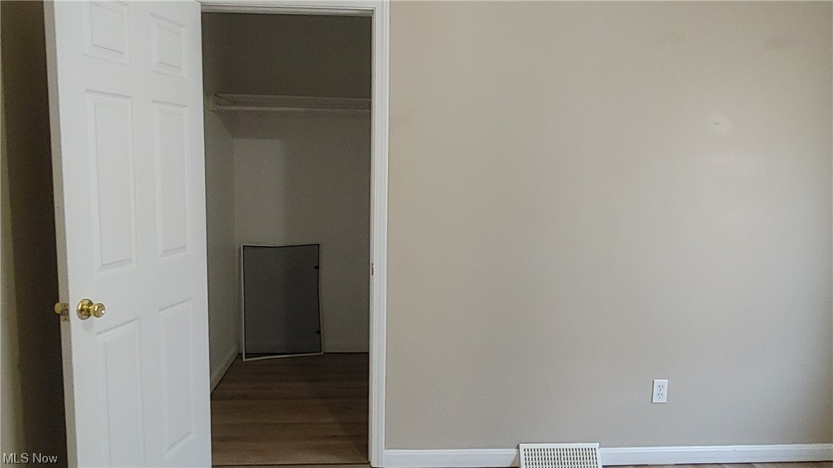 Voris - Residential Lease