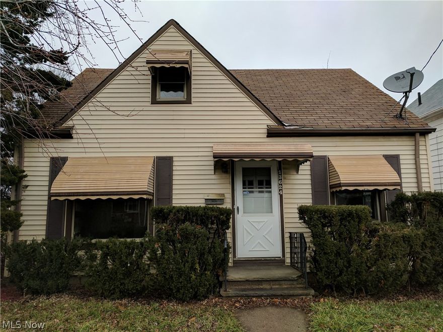 Lease Option Financing – Wonderful Cape Cod Rent-to-Own Westside!
4 bedrooms
1 bath
Desirable corner lot
1.5 car garage (detached) 
All-new carpeting and paint in today's neutral colors!
1154 square feet
Start building equity today!