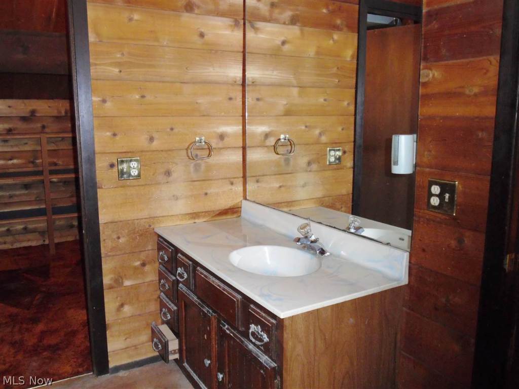 SPEAKERS - Residential