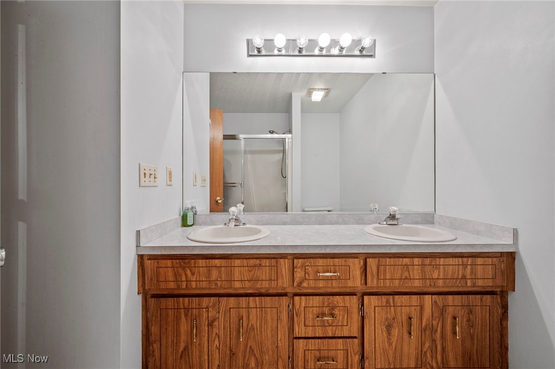 Royal State 03 - Residential