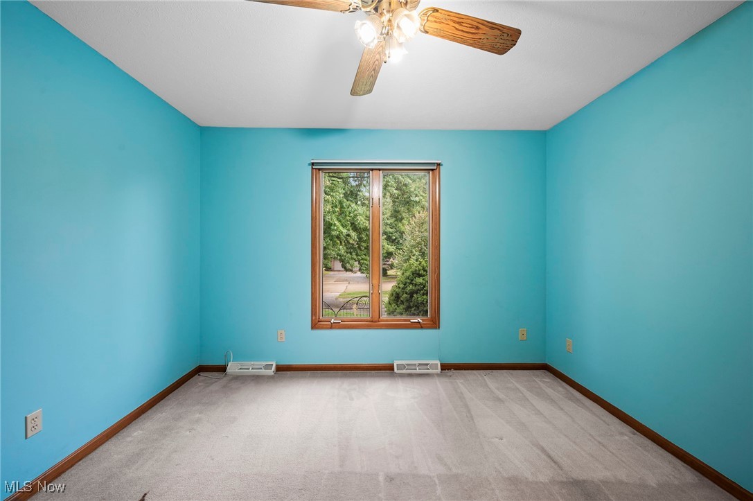 Royal State 03 - Residential