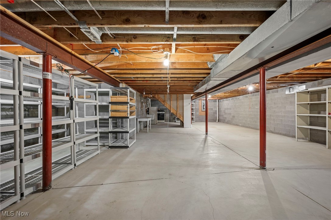 Royal State 03 - Residential