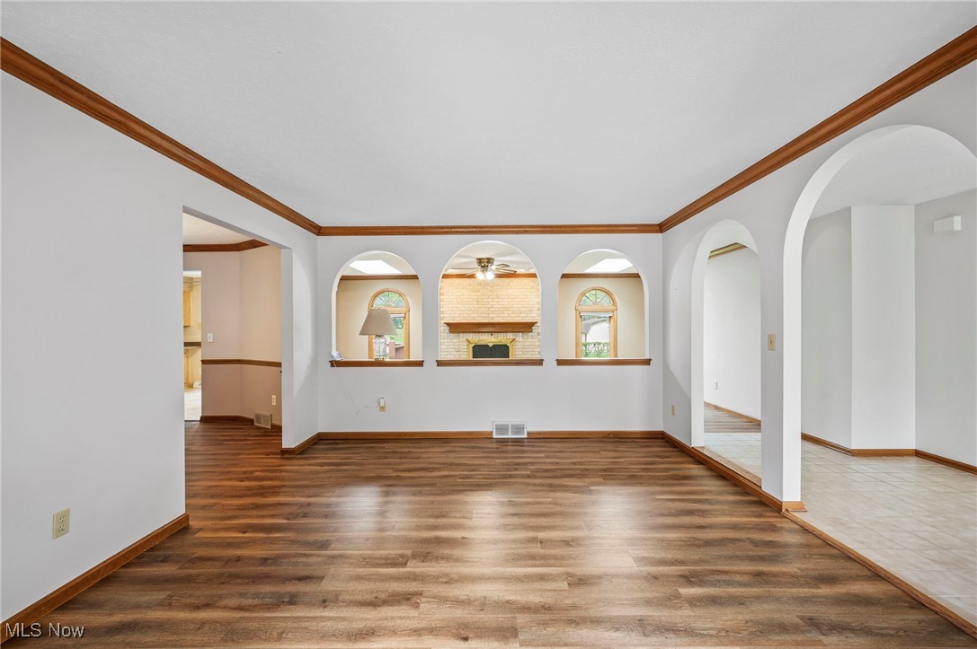 Royal State 03 - Residential