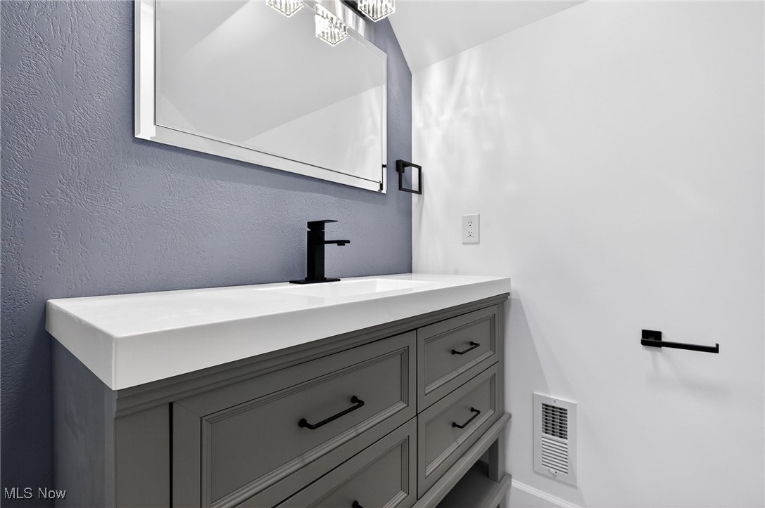 Waid & Duffeys Ctr Hwy Al - Residential