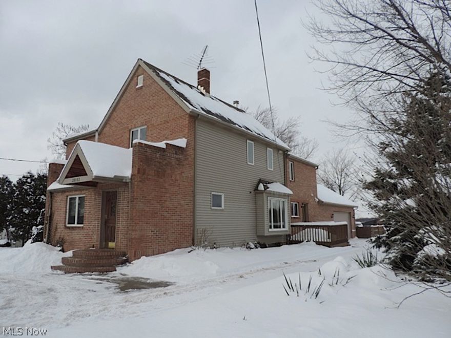 This is the unique home you have been looking for! Meticulously maintained with its fabulous "today's" decor throughout! Urban living with a private setting. Vaulted ceiling with skylights and an open floor plan, great for entertaining. Enter into the large foyer. Updated large state-of-the-art gorgeous kitchen boasts an island & stainless appliances. Kitchen opens to spacious dining room which opens to family room with a lovely fireplace which opens to wonderful living room. Beautifully updated bathroom. Amazing walk-out Rec Room features kitchenette, bedroom & full bath. There is a large & very convenient mud room. There is a spacious deck off the kitchen, overlooking the fabulous & private fenced in backyard, where you can sit around the fire pit off the patio and enjoy your very own outdoor paradise and park like area! Circular driveway. Very special home. A must see!