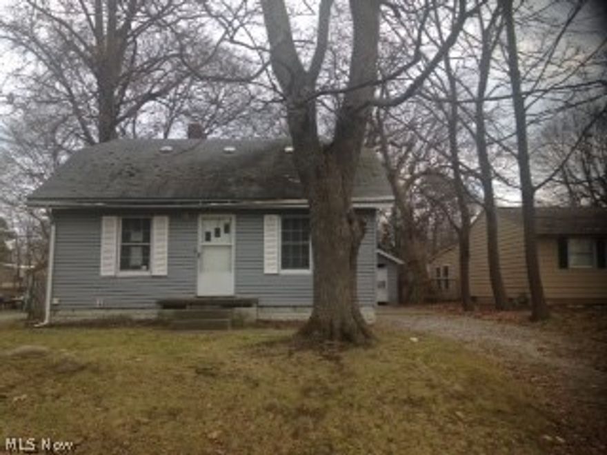 This single family ranch style home features five total rooms. It offers two bedrooms and one full bath with first floor living. Property does have a full basement and features a detached garage.