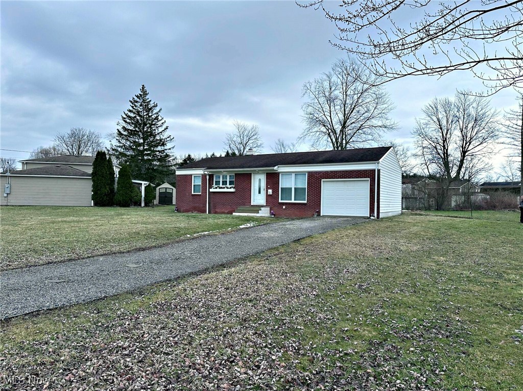 5609 Colgate Avenue, Austintown, Ohio image 3