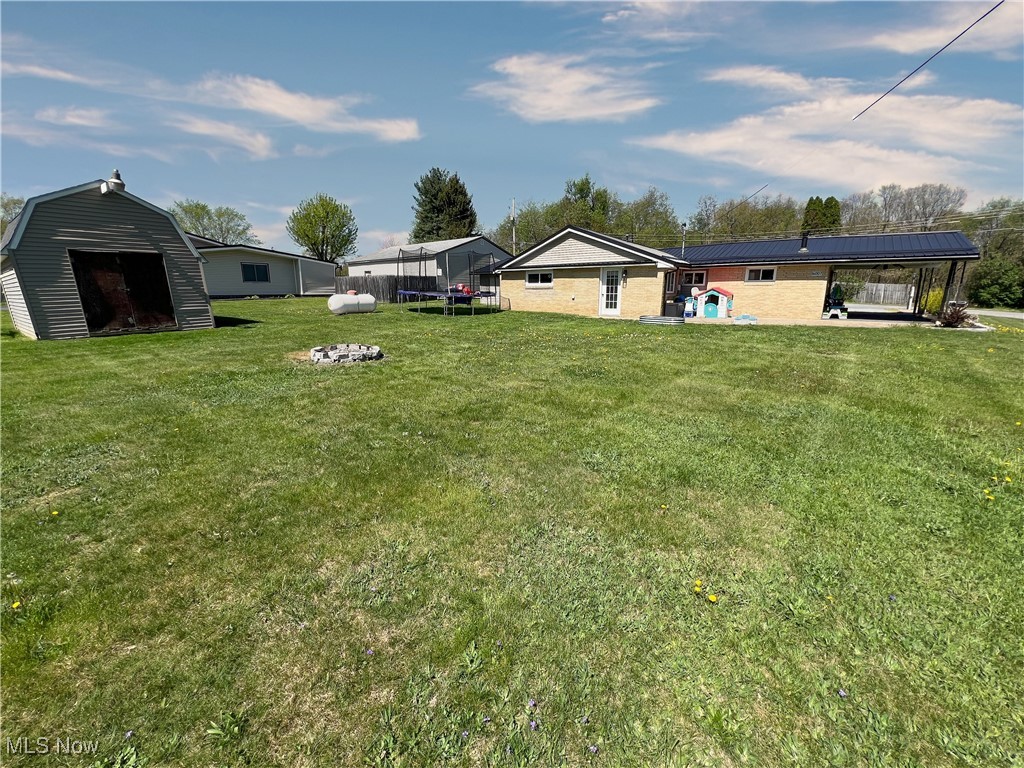 16007 Simmons Street, East Liverpool, Ohio image 2