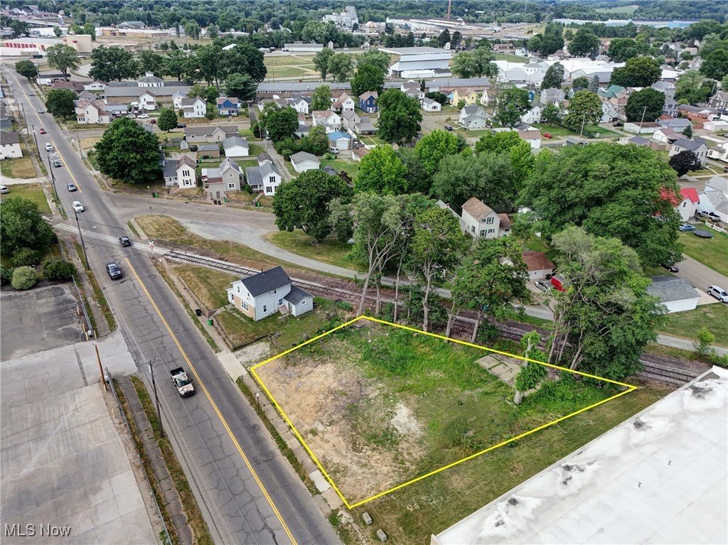 419 S Tuscarawas Avenue, Dover, Ohio image 1