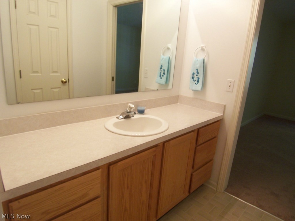 Woodbury Condo - Residential