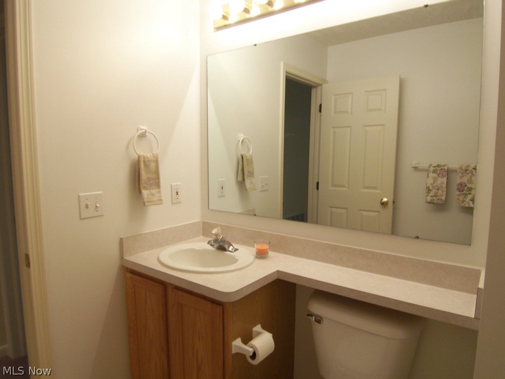 Woodbury Condo - Residential