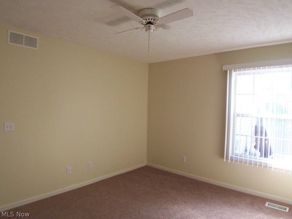 Woodbury Condo - Residential