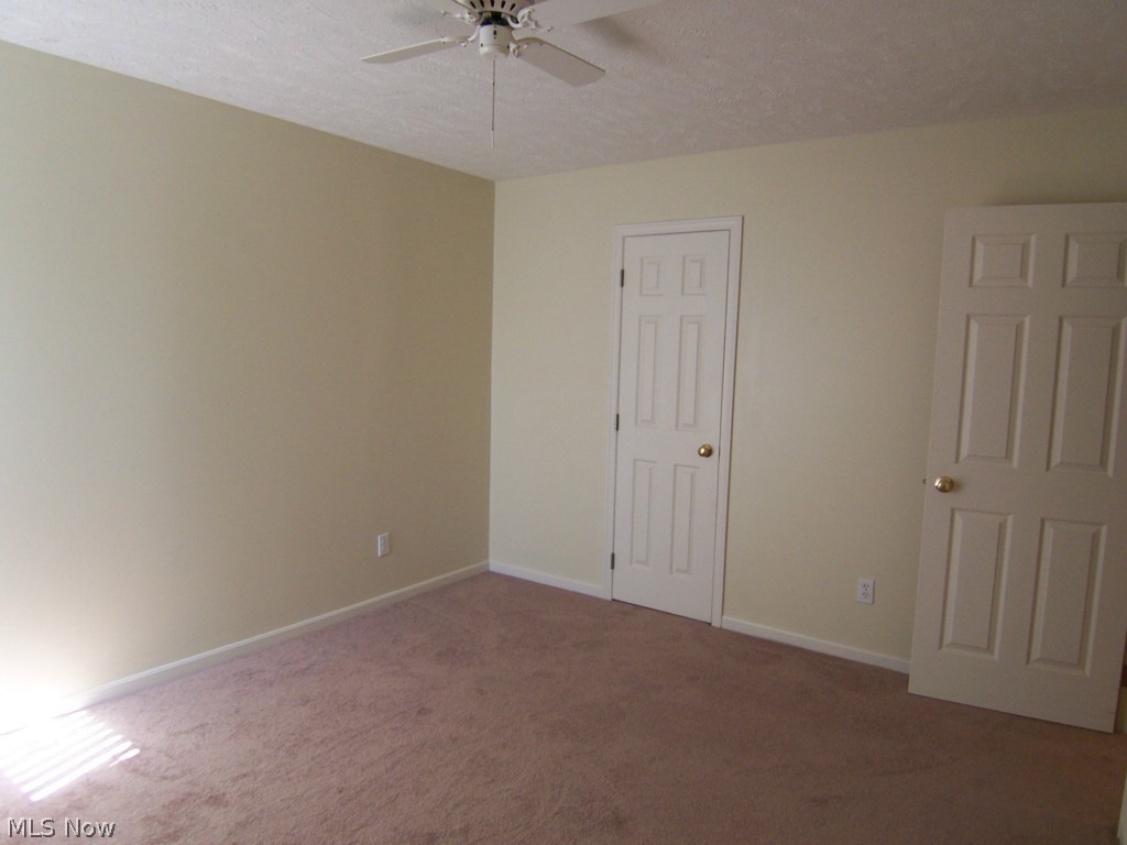 Woodbury Condo - Residential