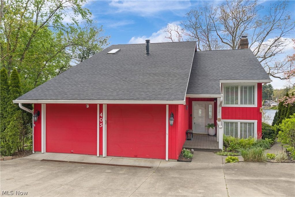 Photo of 405 Snow Avenue, Coventry, OH 44319 (MLS # 5199762)
