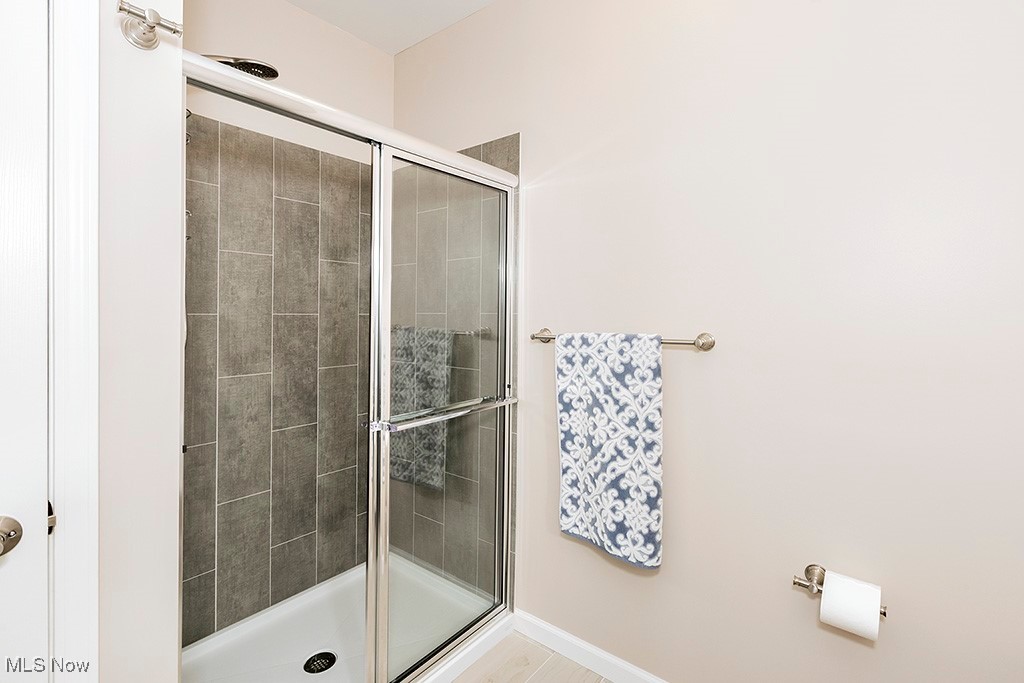 313 Lake Victoria Court, Chagrin Falls, Ohio image 44