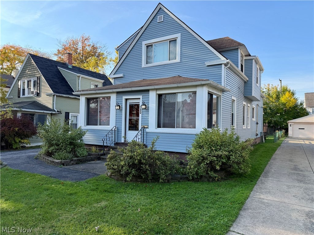 180 E 194th Street
