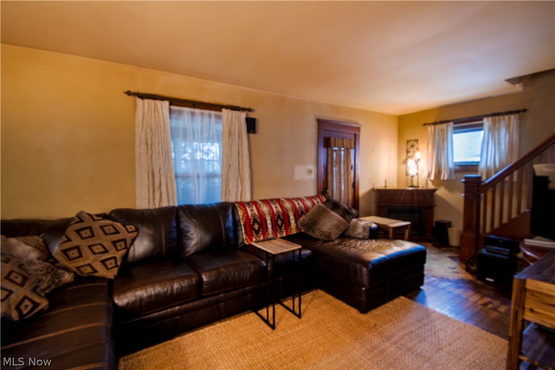 Guys Sub - Residential