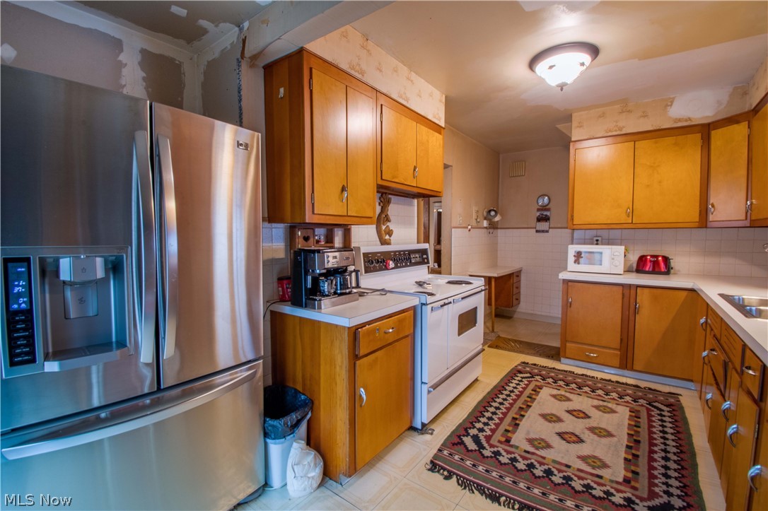 Guys Sub - Residential