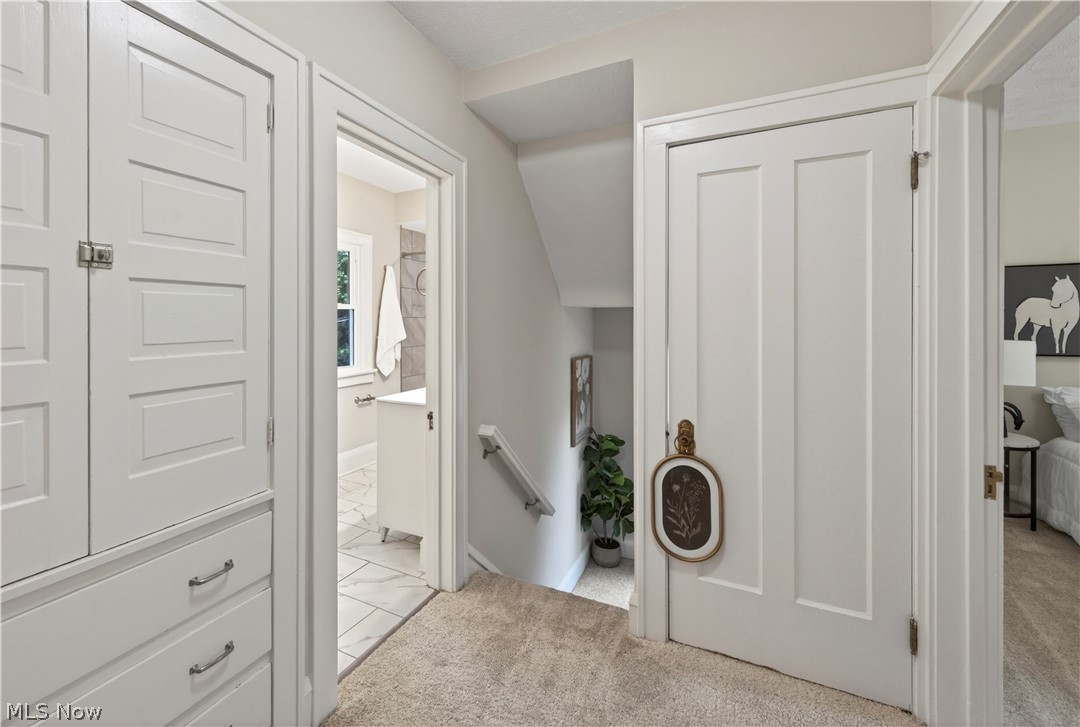 James J Hinde Realty Coventry - Residential
