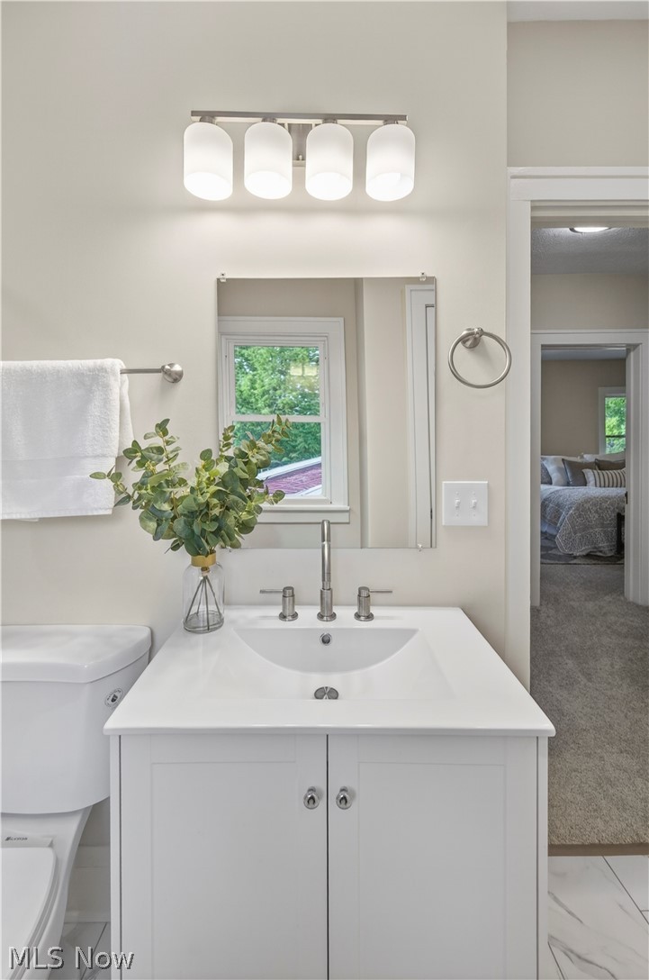 James J Hinde Realty Coventry - Residential